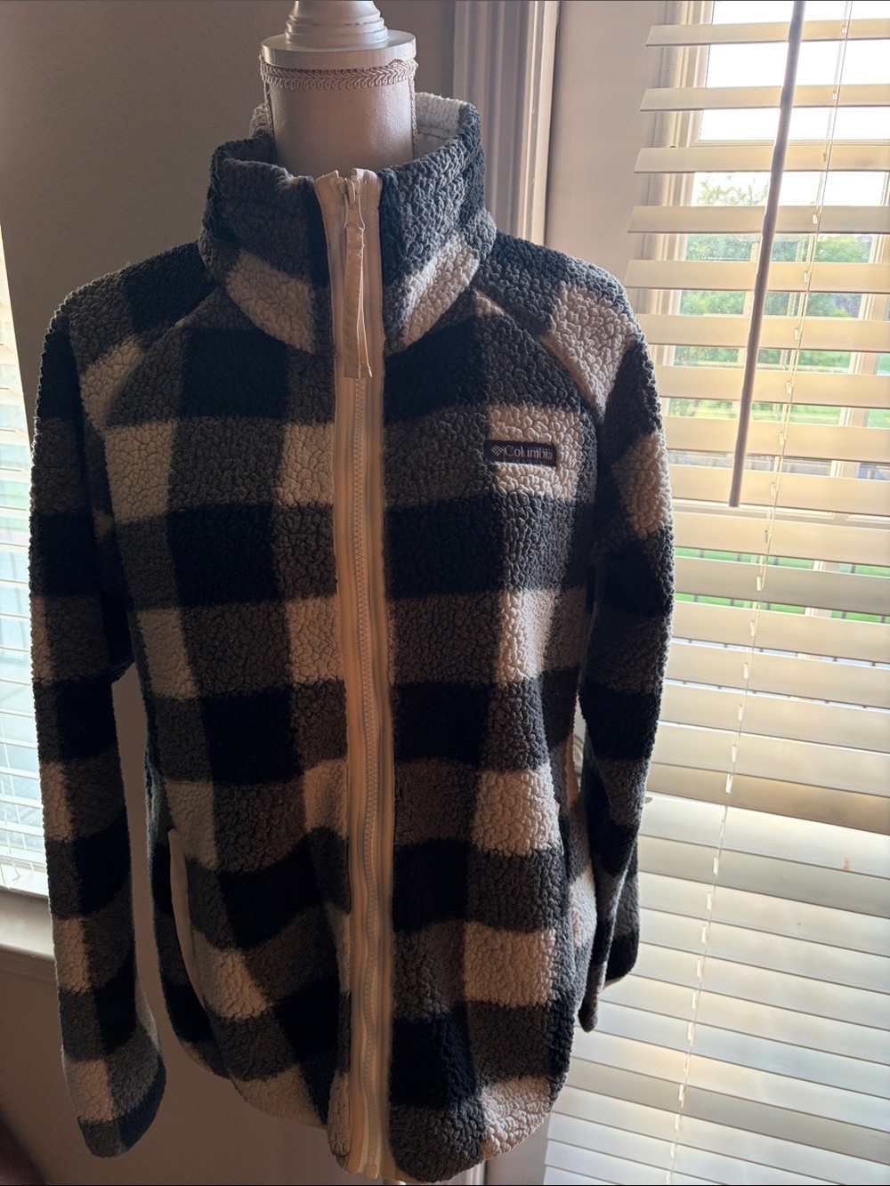 Columbia Black and Cream Check Sherpa Full-Zip Jacket